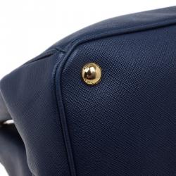 مملوكة مسبقًا حقيبة برادا سافيانو لوكس زرقاء كبيرة