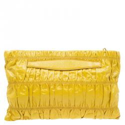 مملوكة مسبقًا حقيبة كلتش برادا غوفر شيرد جلد أصفر لامع