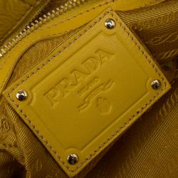 مملوكة مسبقًا حقيبة كلتش برادا غوفر شيرد جلد أصفر لامع