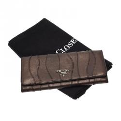 Pre Owned Prada Metallic Brown Wave Leather Flap Continental Wallet