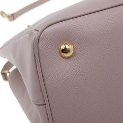 مملوكة مسبقًا Prada Pink Saffiano Medium Lux Tote