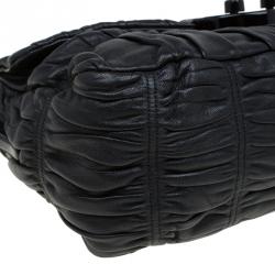 Pre Owned Prada Black Leather Gaufre Chain Shoulder Bag