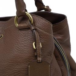 مملوكة مسبقًا Prada Cocoa Brown Vitello Daino Double Zipped Satchel