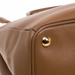 Pre Owned Prada Brown Saffiano Lux Leather Large Double Zip Tote