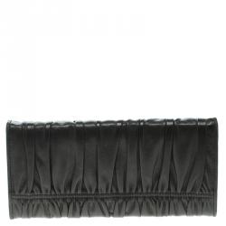 Pre Owned Prada Black Gaufre Nappa Leather Continental Wallet