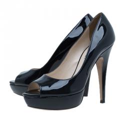 مملوكة مسبقًا Prada Black Patent Peep Toe Platform Pumps Size 36