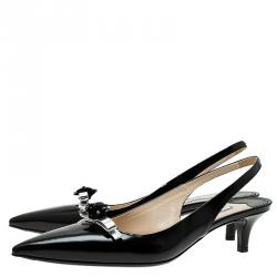 Pre Owned صندل برادا سباك بيك جلد أسود بوردة مزينة وفتحة كعب مقاس 39.5