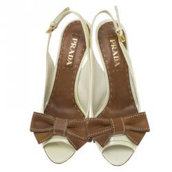 Pre Owned صندل برادا فتحة كعب فيونكة جلد ثنائي اللون مقاس 37