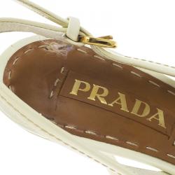 Pre Owned صندل برادا فتحة كعب فيونكة جلد ثنائي اللون مقاس 37