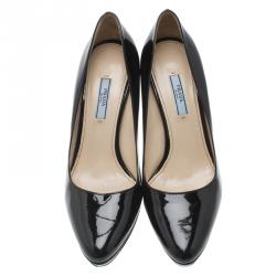 Pre Owned Prada Black Patent Platform Pumps Size 40