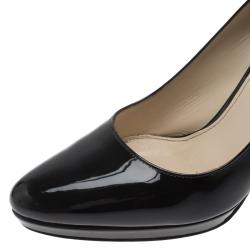 Pre Owned Prada Black Patent Platform Pumps Size 40