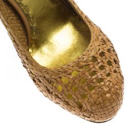 Pre Owned Prada Brown Woven Leather Madras Platform Pumps Size 36.5