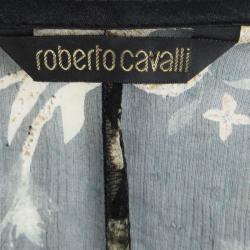 مملوكة مسبقًا بلوزة روبرتو كافالي حرير أسود مورد مطبوع بتداخلات دانتيل أكمام طويلة M