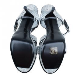 مملوكة مسبقًا صندل سان لوران باريس تريبوت ستامبد جلد ثعبان فضي مقاس 39