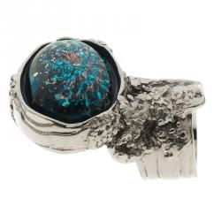 Pre Owned خاتم سان لوران باريس ارتي كابوشون فضي اللون وزجاج أزرق مقاس 49