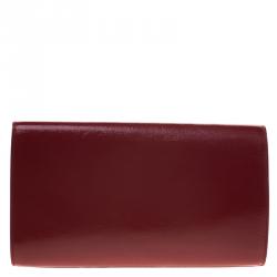 مملوكة مسبقًا Saint Laurent Paris Red Patent Leather Belle De Jour Flap Clutch
