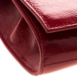 مملوكة مسبقًا Saint Laurent Paris Red Patent Leather Belle De Jour Flap Clutch