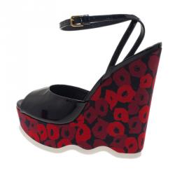 Pre Owned Saint Laurent Paris Black Patent Poppy Lips Ankle Strap Wedges Size 38