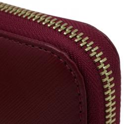 Pre Owned محفظة سالفاتوري فيراغامو دابل غانشو بسحاب دائري وسلسلة جلد حمراء