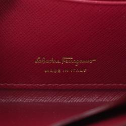 Pre Owned محفظة سالفاتوري فيراغامو دابل غانشو بسحاب دائري وسلسلة جلد حمراء