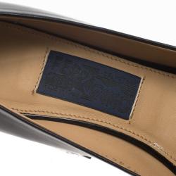 مملوكة مسبقًا Salvatore Ferragamo Black Leather Ninfea Lucite Block Heel Pumps Size 40