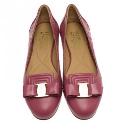 Pre Owned Salvatore Ferragamo Pink Ostrich Embossed Leather Vara Bow Ballet Flats Size 39.5
