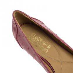 Pre Owned Salvatore Ferragamo Pink Ostrich Embossed Leather Vara Bow Ballet Flats Size 39.5