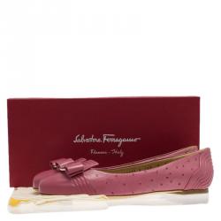 Pre Owned Salvatore Ferragamo Pink Ostrich Embossed Leather Vara Bow Ballet Flats Size 39.5