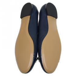 مملوكة مسبقًا حذاء باليه فلات سلفاتوري فيراغامو بيم تشاين جلد أزرق داكن مقاس 40.5