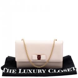 Pre Owned حقيبة كتف سالفاتوري فيراغامو جيني جلد وردية فاتحة