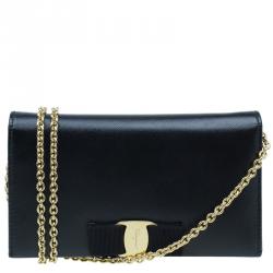 Pre Owned محفظة سالفاتوري فيراغامو ميس فارا بسلسلة جلد أسود