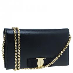 Pre Owned محفظة سالفاتوري فيراغامو ميس فارا بسلسلة جلد أسود