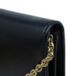 Pre Owned محفظة سالفاتوري فيراغامو ميس فارا بسلسلة جلد أسود
