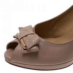 Pre Owned Salvatore Ferragamo Beige Leather Rosella Bow Peep Toe Platform Pumps Size 41.5
