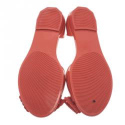 Pre Owned فلات سالفاتوري فيراغامو بريتا دانتيل بفيونكة جيلي وردي مقاس 39.5