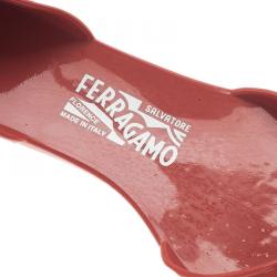 Pre Owned فلات سالفاتوري فيراغامو بريتا دانتيل بفيونكة جيلي وردي مقا س 39.5