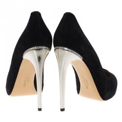 مملوكة مسبقًا Salvatore Ferragamo Black Suede Crystal Trim Lolita Pumps Size 39