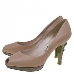 Pre Owned Salvatore Ferragamo Brown Leather Peep Toe Platform Pumps Size 38.5