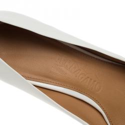 Pre Owned حذاء كعب عالي سالفاتوري فيراغامو سليدا جلد أبيض لامع بإبزيم بالشعار كعب روكي مقاس 40.5