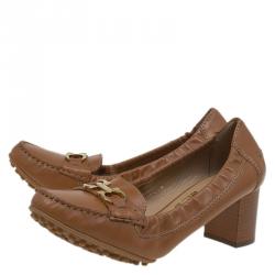 مملوكة مسبقًا Salvatore Ferragamo Brown Leather Narry Block Heel Pumps Size 40