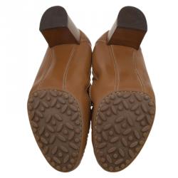 مملوكة مسبقًا Salvatore Ferragamo Brown Leather Narry Block Heel Pumps Size 40