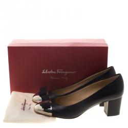 Pre Owned Salvatore Ferragamo Black Leather Nara Metal Cap Toe Pumps Size 40.5