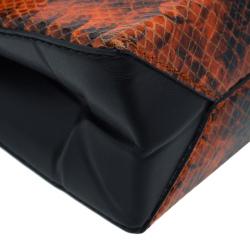 Pre Owned حقيبة كروس ستيلا مكارتني ميني بيكيت جلد ثعبان برتقالي صناعي