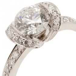 مملوكة مسبقًا Tiffany & Co. Round Brilliant 0.96 G VS1 Diamond Ribbon Ring Size 51