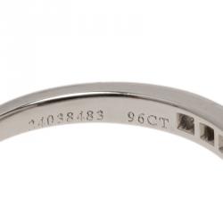 مملوكة مسبقًا Tiffany & Co. Round Brilliant 0.96 G VS1 Diamond Ribbon Ring Size 51