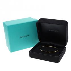 Pre Owned Tiffany & Co. T Yellow Gold Narrow Wire Bracelet