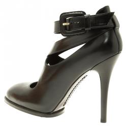 مملوكة مسبقًا Tod's Black Leather Cross Strap Pumps Size 36.5