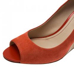 Pre Owned Tod's Coral Suede Peep Toe Wedge Pumps Size 40.5