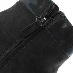 مملوكة مسبقًا Tod's Grey Suede Ankle Boots Size 40