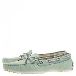 مملوكة مسبقًا Tod's Pistachio Green Nubuck Bow Loafers Size 40